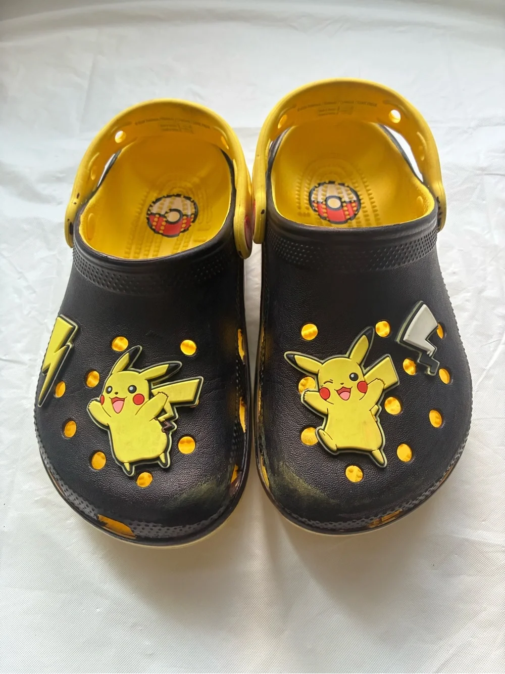 CROCS Kids Pokémon Pikachu Black and Yellow Clogs